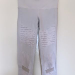 Alo Yoga - Moto Legging - White